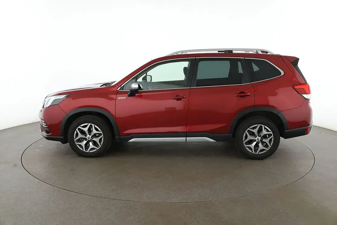 Gebraucht Subaru Forester 150 PS (110 kW) 2023 Rot SUV