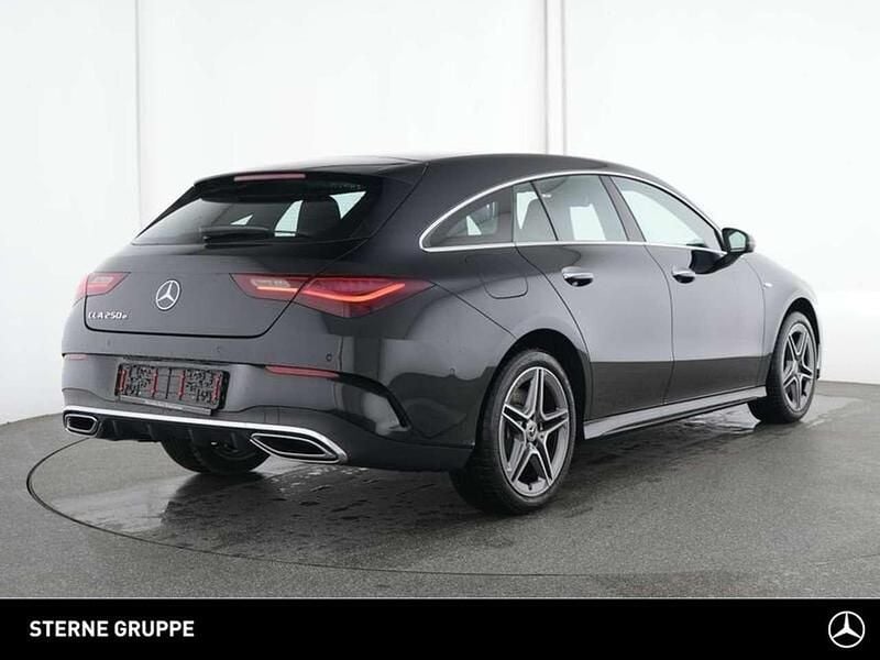 Gebraucht Mercedes CLA250e Shooting Brake AMG 218 PS (160 kW) 2025 Schwarz Kombi