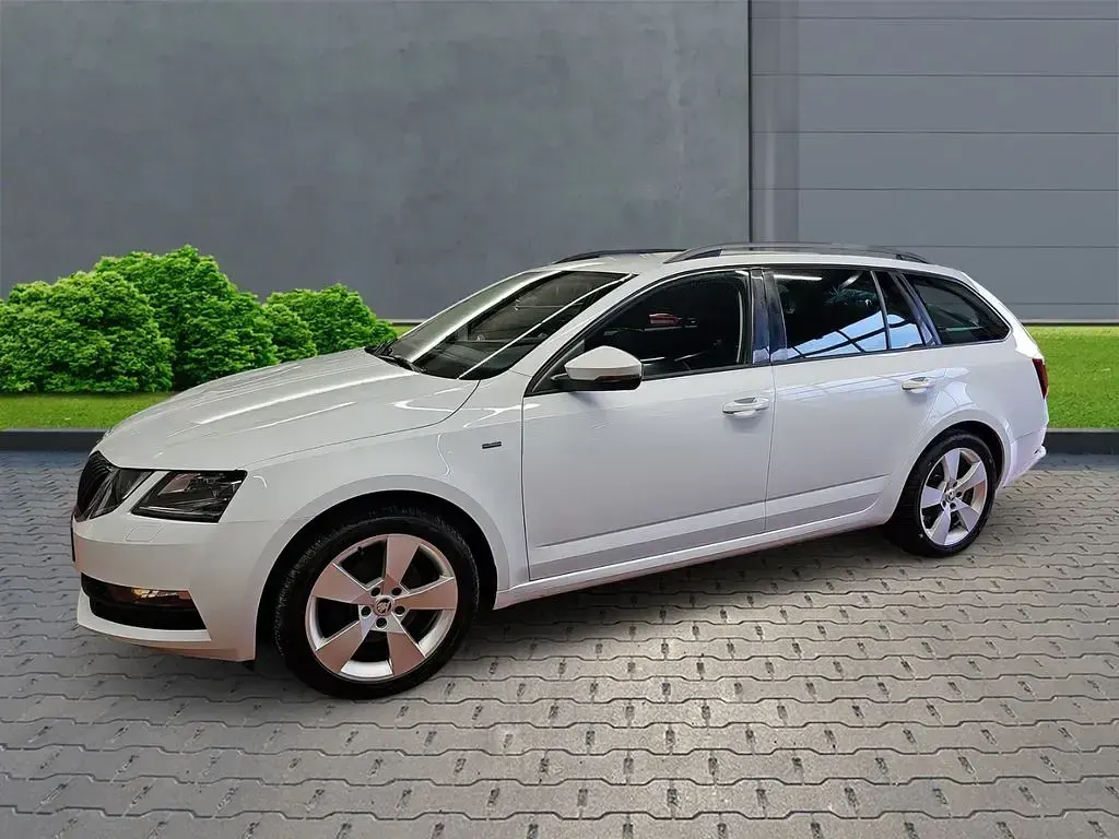 Gebraucht Skoda Octavia Clever 150 PS (110 kW) 2018 Weiss Kombi