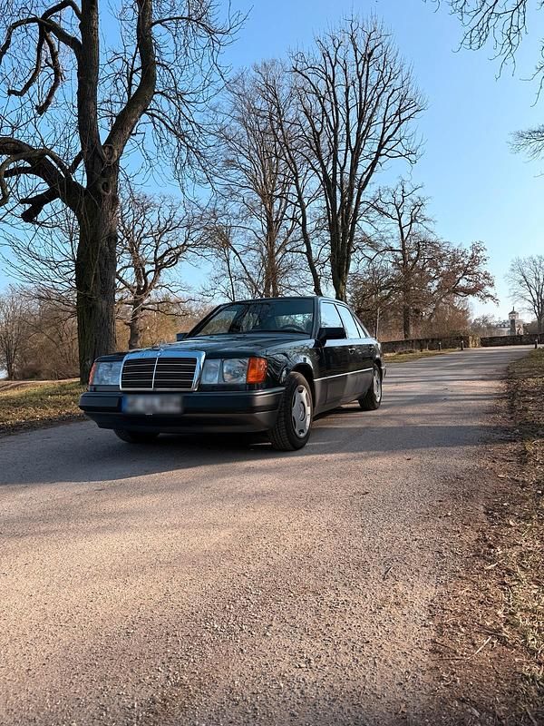 Gebraucht Mercedes E260 160 PS (117 kW) 1990 Limousine