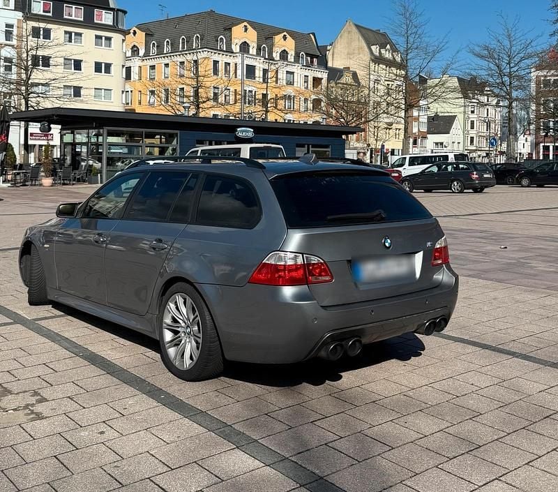 Gebraucht BMW 535 272 PS (200 kW) 2006 Grau Kombi