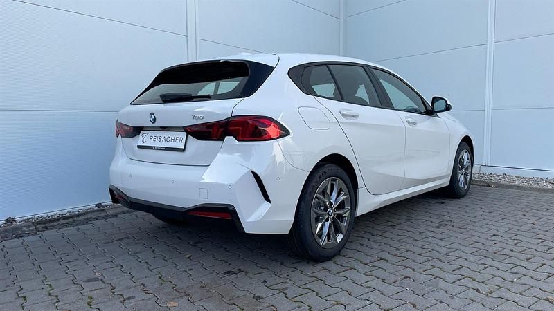 Neu BMW 120 Efficient Dynamics 170 PS (125 kW) 2026 Alpinweiß uni Kleinwagen