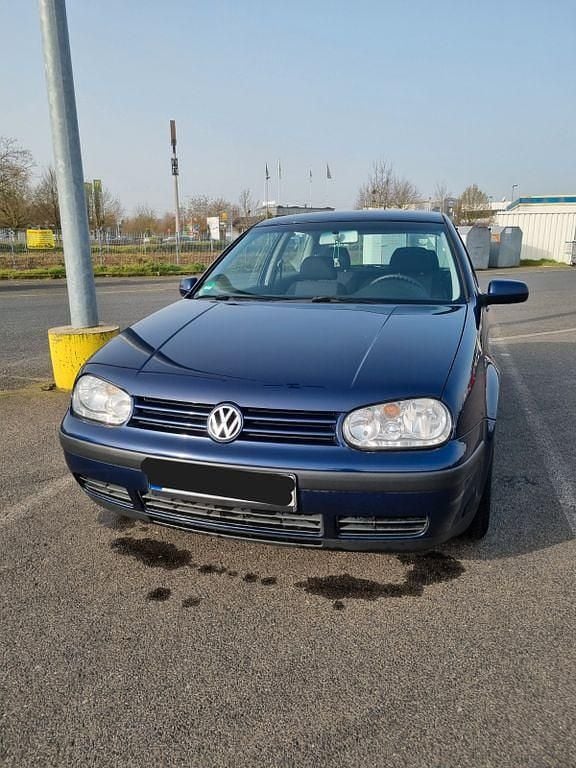 Gebraucht VW Golf IV 75 PS (55 kW) 2001 Blau Limousine