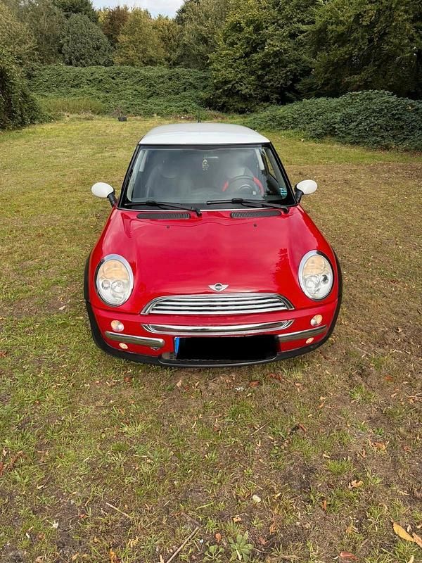 Second-hand Mini Cooper 116 CP (85 kW) 2004 Roșu Hatchback