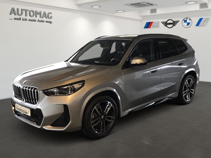 Grau Gebraucht 2024 BMW X1 Performance SUV | 46.980 € (Teuer) - Bild 1/4