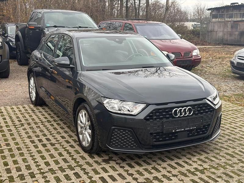 Gebraucht Audi A1 Sportback Ambiente 150 PS (110 kW) 2019 Grau Kleinwagen