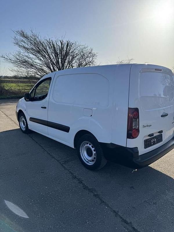 Gebraucht Citroën Berlingo 99 PS (72 kW) 2017 Weiß Van / Kleinbus