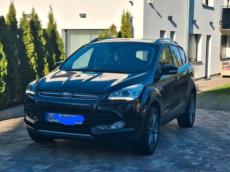 Schwarz Gebraucht 2014 Ford Kuga Titanium SUV | 8.750 € (Fairer Preis) - Bild 1/4