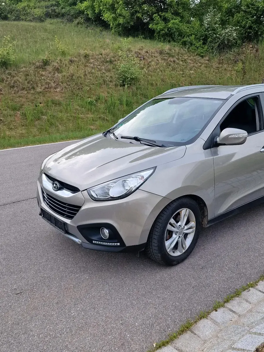 Gebraucht Hyundai ix35 184 PS (135 kW) 2011 Beige SUV