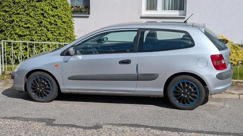 Gebraucht Honda Civic LS 90 PS (66 kW) 2001 Silber Limousine