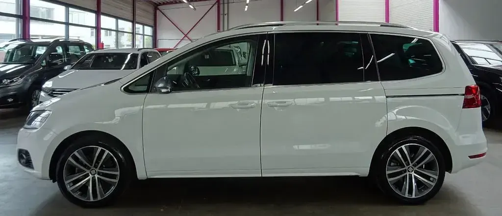 Gebraucht Seat Alhambra FR-Line 150 PS (110 kW) 2022 Weiß Van / Kleinbus