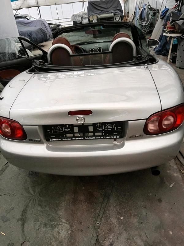 Gebraucht Mazda MX5 110 PS (80 kW) 2002 Silber Cabrio