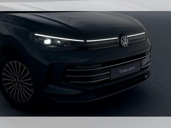 Neu VW Tiguan Elegance 150 PS (110 kW) 2026 Beige (uranograu) SUV