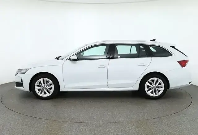 Gebraucht Skoda Octavia 150 PS (110 kW) 2025 Weiß Kombi