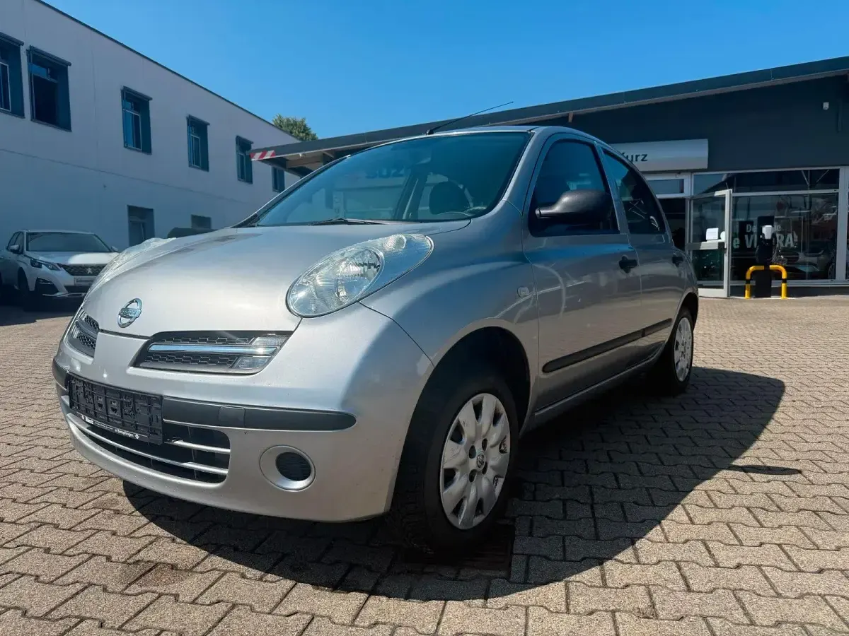 Gebraucht Nissan Micra 65 PS (47 kW) 2005 Silber Kleinwagen