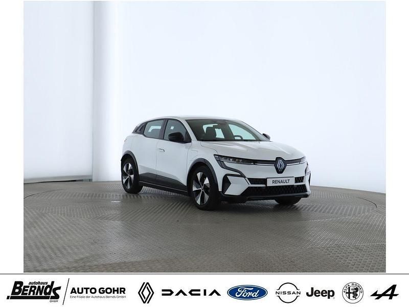 Gebraucht Renault Mégane Equilibre 96 kW (131 PS) 2022 Weiß Limousine