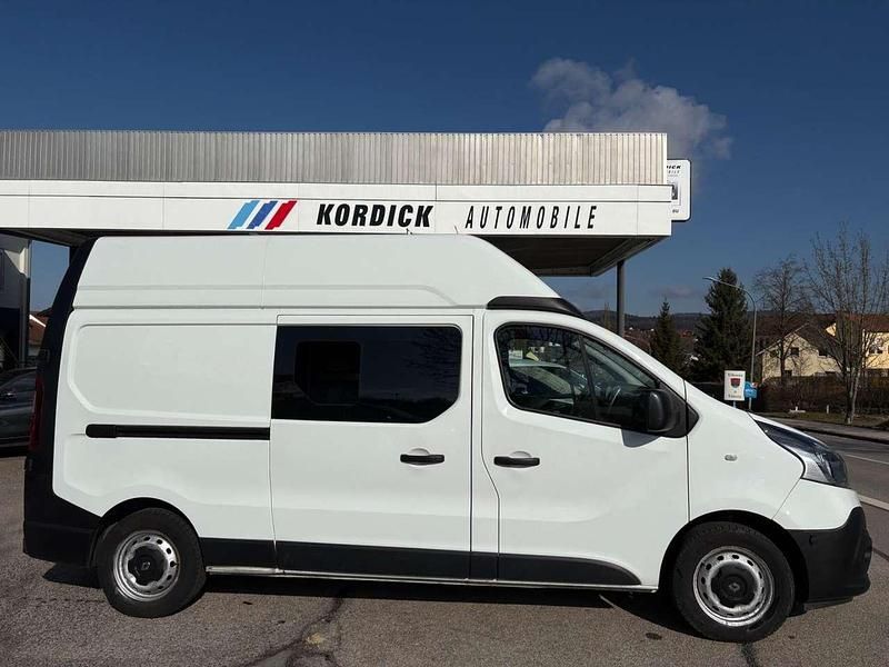 Gebraucht Renault Trafic 125 PS (91 kW) 2018 Weiß Van / Kleinbus