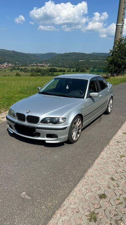 Silber Gebraucht 2004 BMW 325 Limousine | 3.699 € (Guter Preis) - Bild 1/4