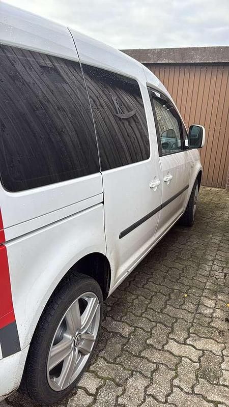 Gebraucht VW Caddy Edition 75 PS (55 kW) 2011 Weiß Van / Kleinbus