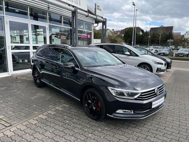 Gebraucht VW Passat Highline 180 PS (132 kW) 2018 Schwarz Kombi