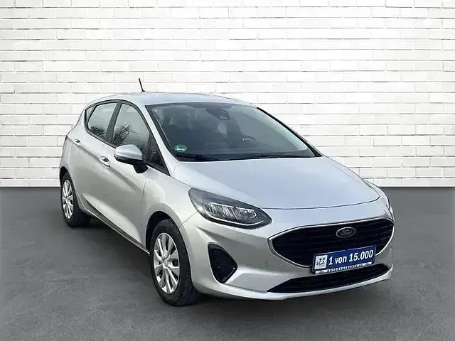 Gebraucht Ford Fiesta Cool & Connect 101 PS (74 kW) 2022 Silber Limousine