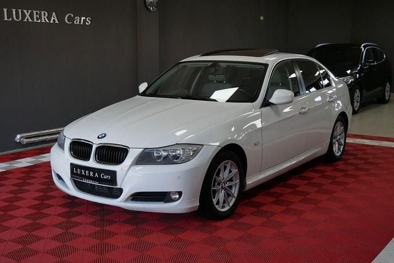Weiß Gebraucht 2011 BMW 320 Limousine | 4.990 € (Superpreis) - Bild 1/4