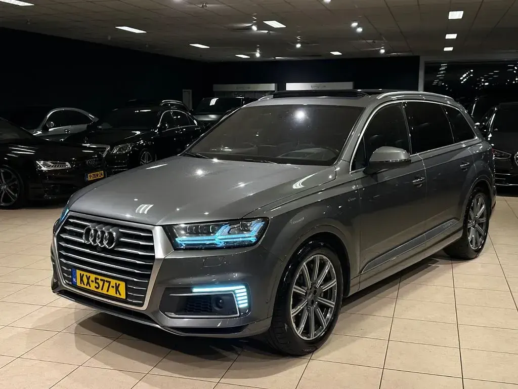 Gebraucht Audi Q7 S-Line 258 PS (189 kW) 2016 Grau SUV
