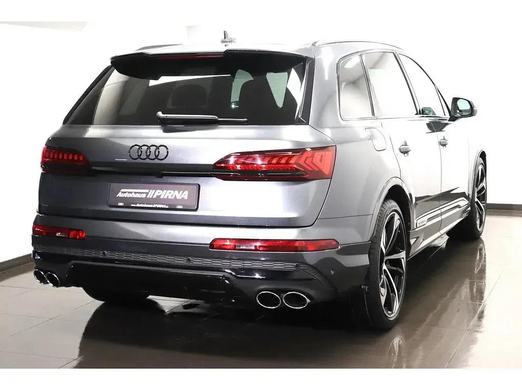 Gebraucht Audi SQ7 Competition 507 PS (372 kW) 2023 Daytonagrau perleffekt SUV