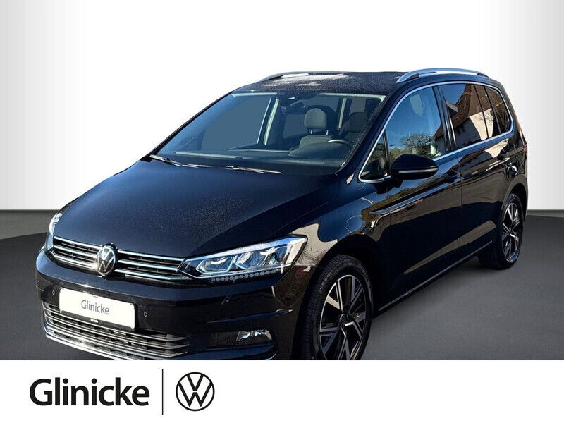 Deep black perleffekt Gebraucht 2021 VW Touran Highline Van / Kleinbus | 22.570 € (Guter Preis) - Bild 1/4