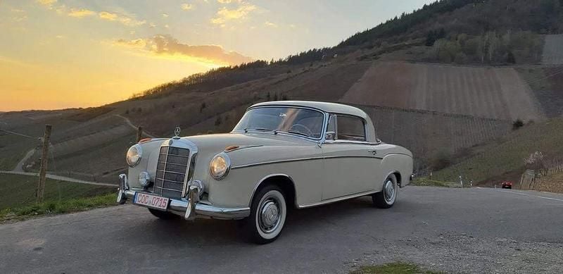 Gebraucht Mercedes 220 106 PS (77 kW) 1959 Weiß Coupé