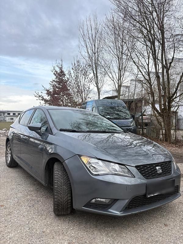 Gebraucht Seat Leon 140 PS (102 kW) 2013 Silber Limousine