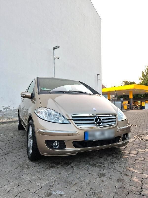 Beige Gebraucht 2006 Mercedes A180 Kleinwagen | 4.100 € (Guter Preis) - Bild 1/4