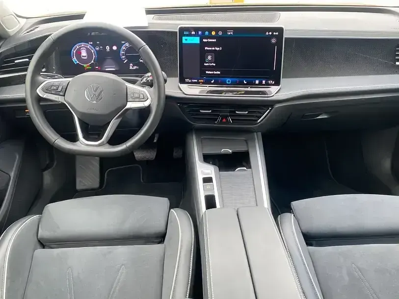 Gebraucht VW Passat 150 PS (110 kW) 2025 Schwarz mythos schwarz Kombi