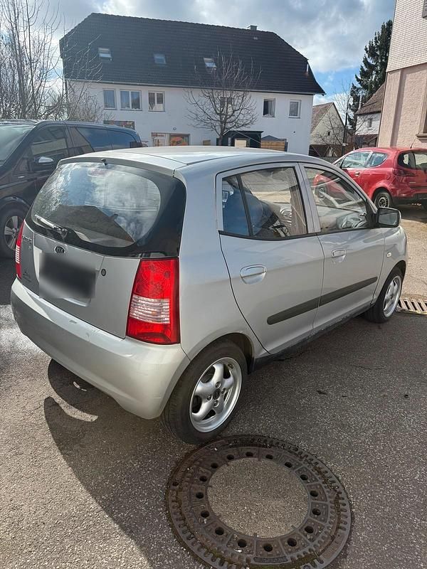 Gebraucht Kia Picanto 60 PS (44 kW) 2006 Silber Kleinwagen
