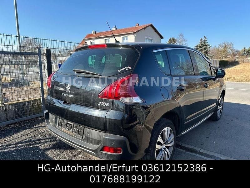 Gebraucht Peugeot 3008 156 PS (114 kW) 2015 Schwarz SUV
