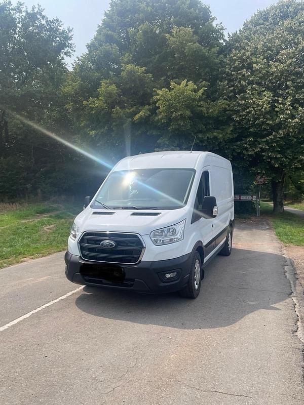 Weiß Gebraucht 2020 Ford Transit Van / Kleinbus | 24.850 € (Guter Preis) - Bild 1/4