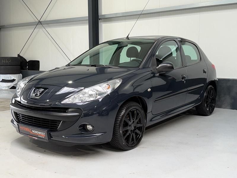 Gebraucht Peugeot 206 Basis 60 PS (44 kW) 2009 Lack grau hurricane Kleinwagen