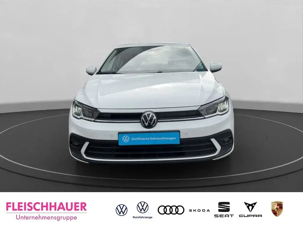 Gebraucht VW Polo Life 80 PS (58 kW) 2023 Weiss Kleinwagen