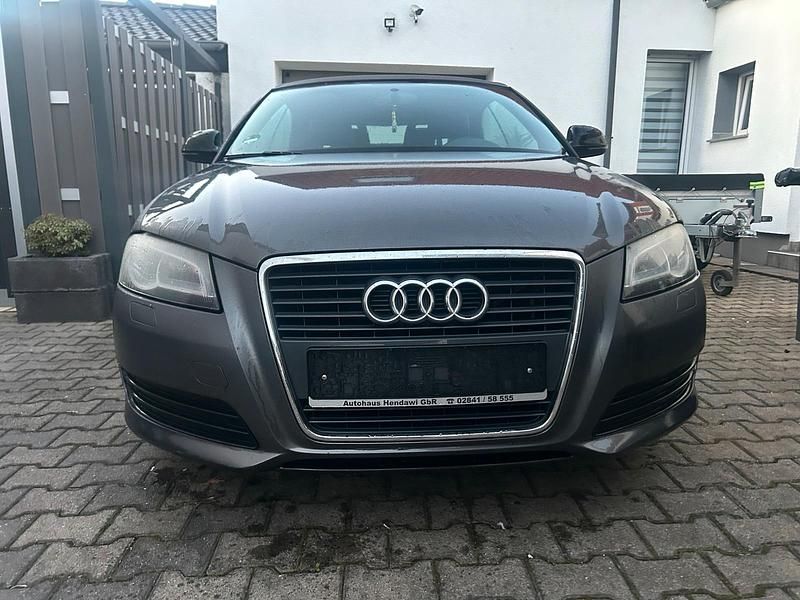 Gebraucht Audi A3 Cabriolet Design 105 PS (77 kW) 2010 Schwarz Cabrio