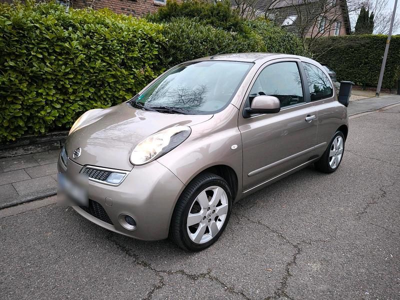 Gebraucht Nissan Micra 65 PS (47 kW) 2010 Gold Kleinwagen
