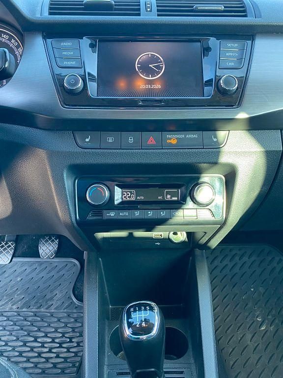 Gebraucht Skoda Fabia Ambition 95 PS (69 kW) 2020 Grau Kombi