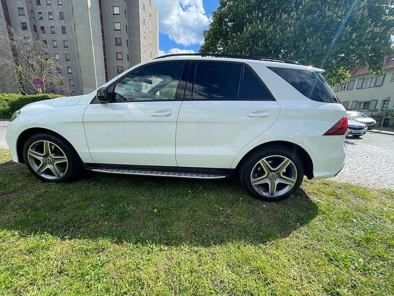 Gebraucht Mercedes GLE350 AMG line 258 PS (189 kW) 2018 Weiß SUV