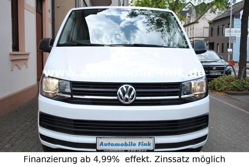 Weiß Gebraucht 2019 VW Multivan Van | 36.950 € (Guter Preis) - Bild 1/4