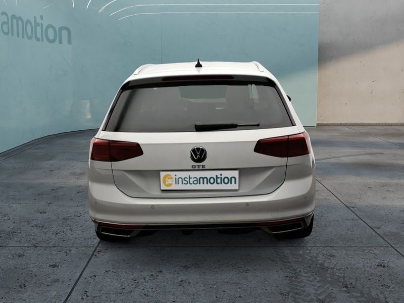 Gebraucht VW Passat GTE 218 PS (160 kW) 2023 Weiß Kombi