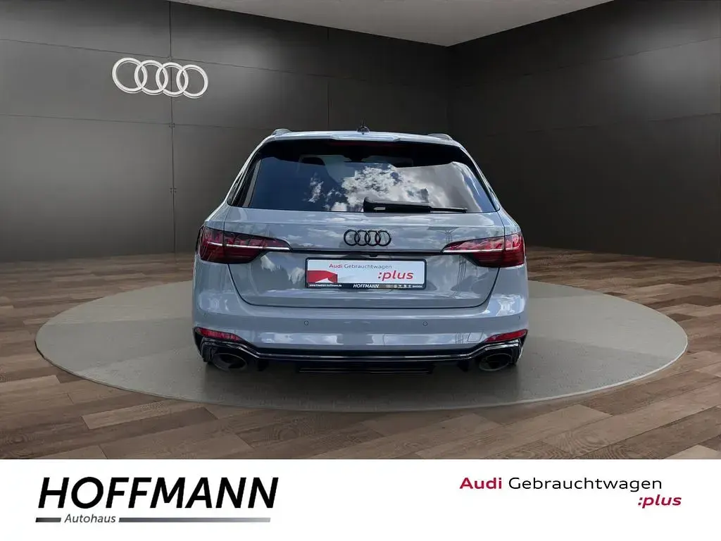 Gebraucht Audi RS4 Competition 450 PS (330 kW) 2024 Nardograu Kombi