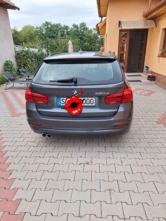 Grau Gebraucht 2019 BMW 320 Advantage Kombi | 18.500 € (Guter Preis) - Bild 1/4