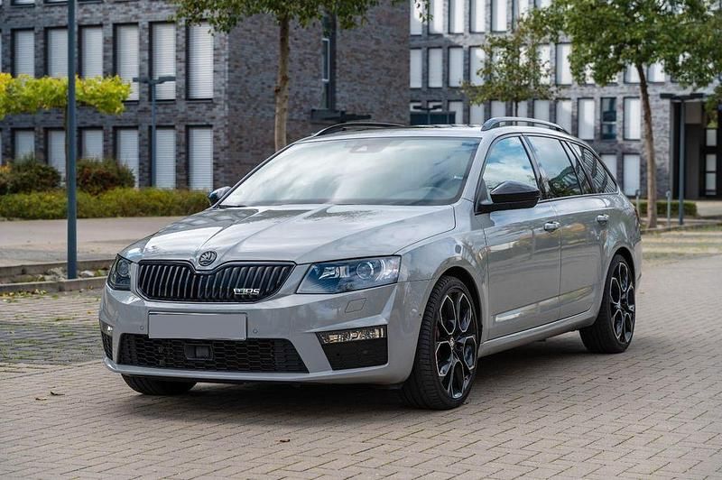 Gebraucht Skoda Octavia RS 230 PS (169 kW) 2016 Grau Kleinwagen