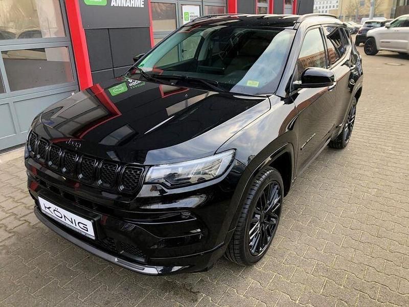 Gebraucht Jeep Compass Altitude 131 PS (96 kW) 2024 Schwarz SUV