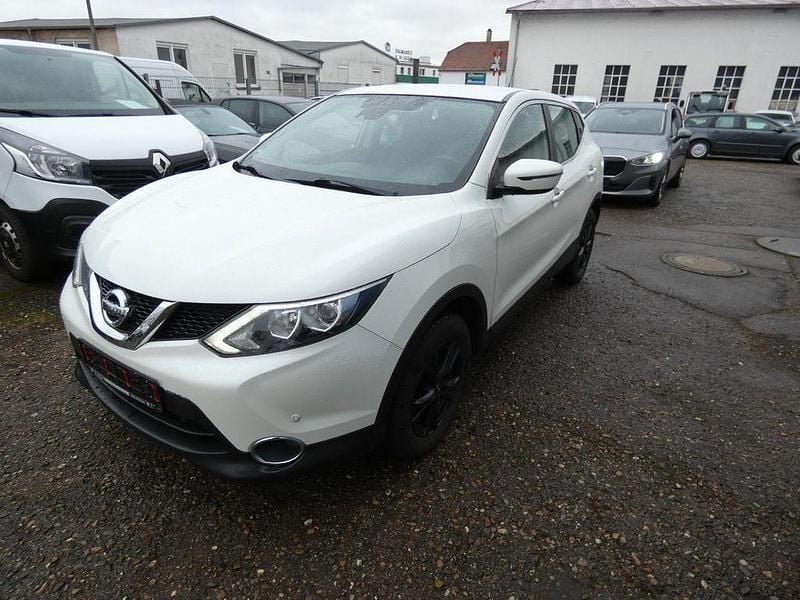 Gebraucht Nissan Qashqai Acenta 131 PS (96 kW) 2016 Weiß SUV