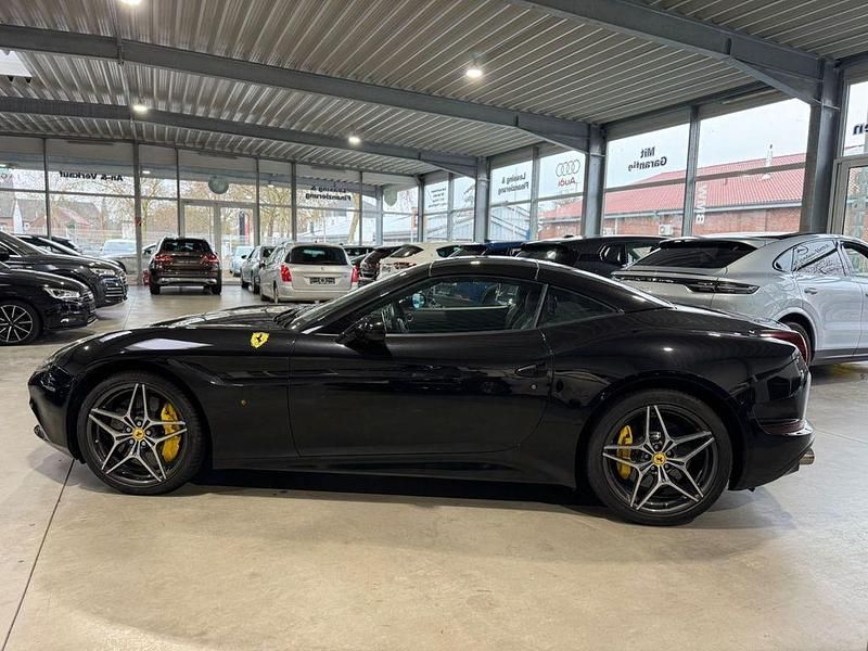 Gebraucht Ferrari California 560 PS (411 kW) 2017 Schwarz Cabrio